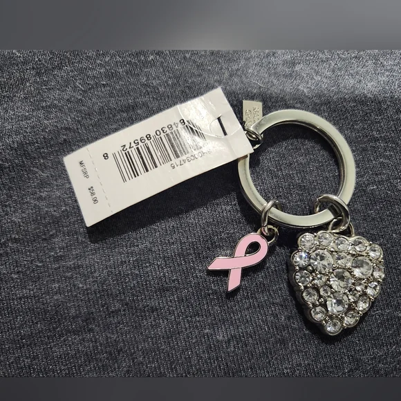 Coach Pave Heart BCA Keychain - Breast Cancer Awareness - New With Tags - Picture 3 of 3